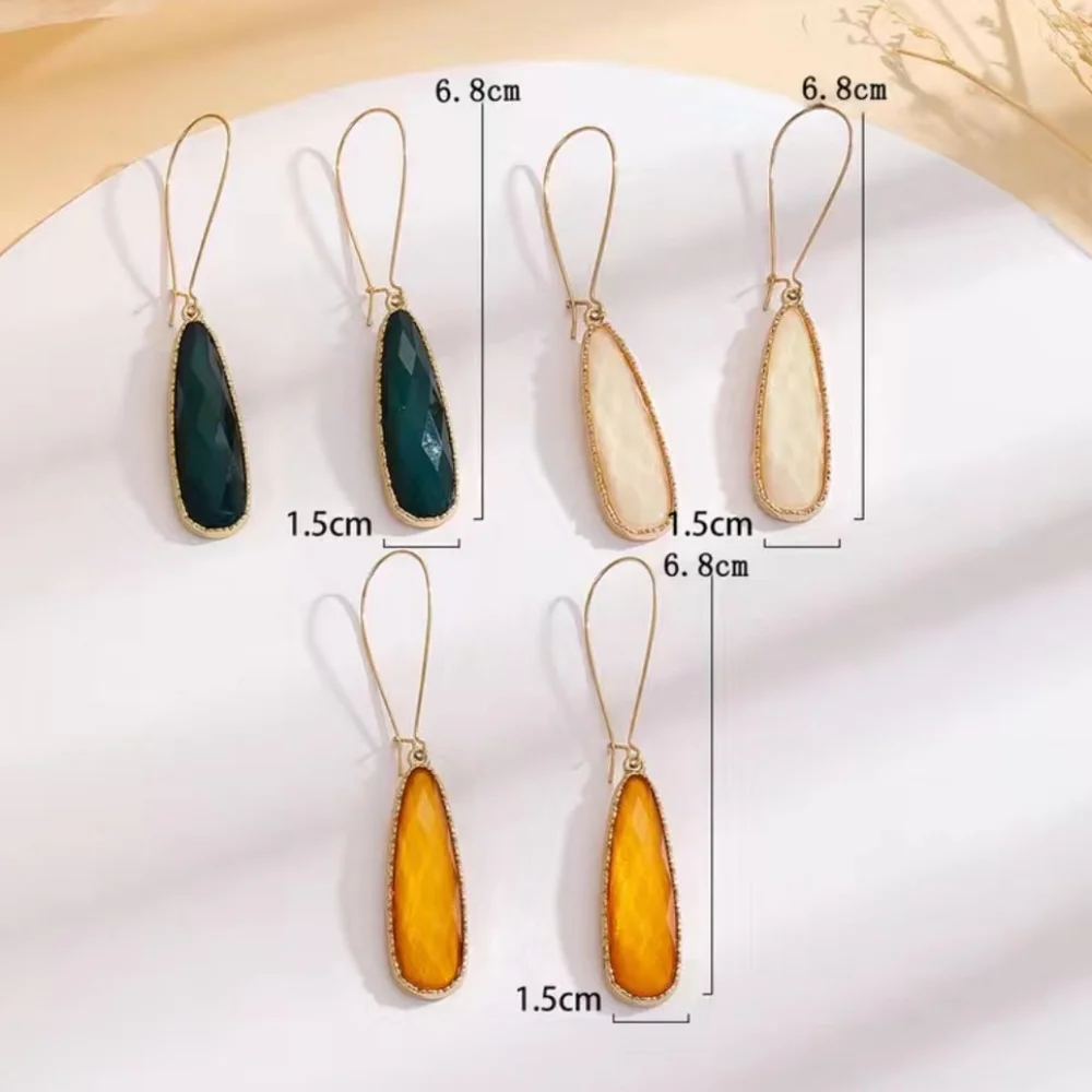 🍒NWT 18K SET OF GOLD EARRINGS - Picture 2 of 5
